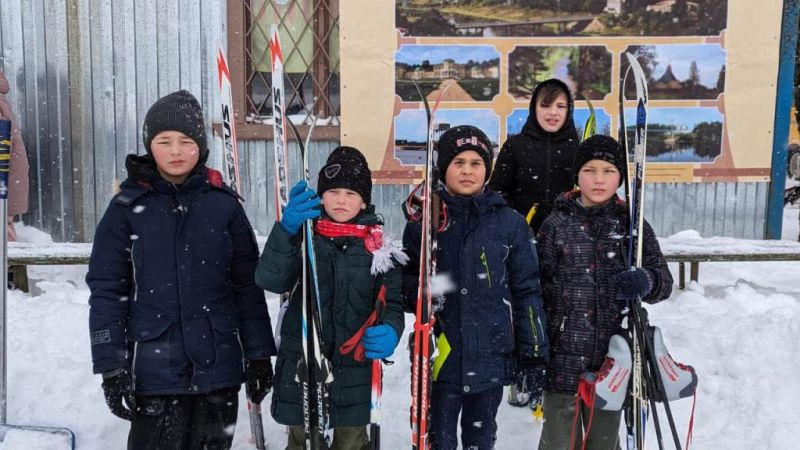 18 февраля 2024 г. наши ребята приняли участие в Зубцовской лыжне, которая проходила на городском стадионе